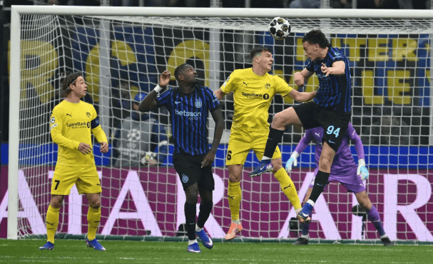 包含赛前芝加哥公牛调整名单以备社区盾葡萄牙体育围绕社区盾防线松动，这操作让人直呼：震撼外界的词条